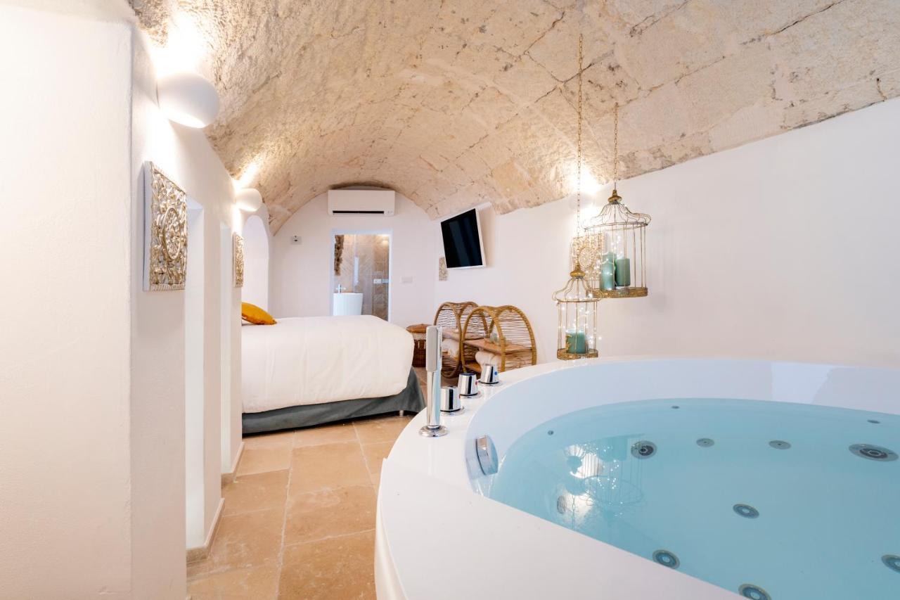 Apulia Charming Suites - Casa Lonfo Suite Sole モノーポリ エクステリア 写真