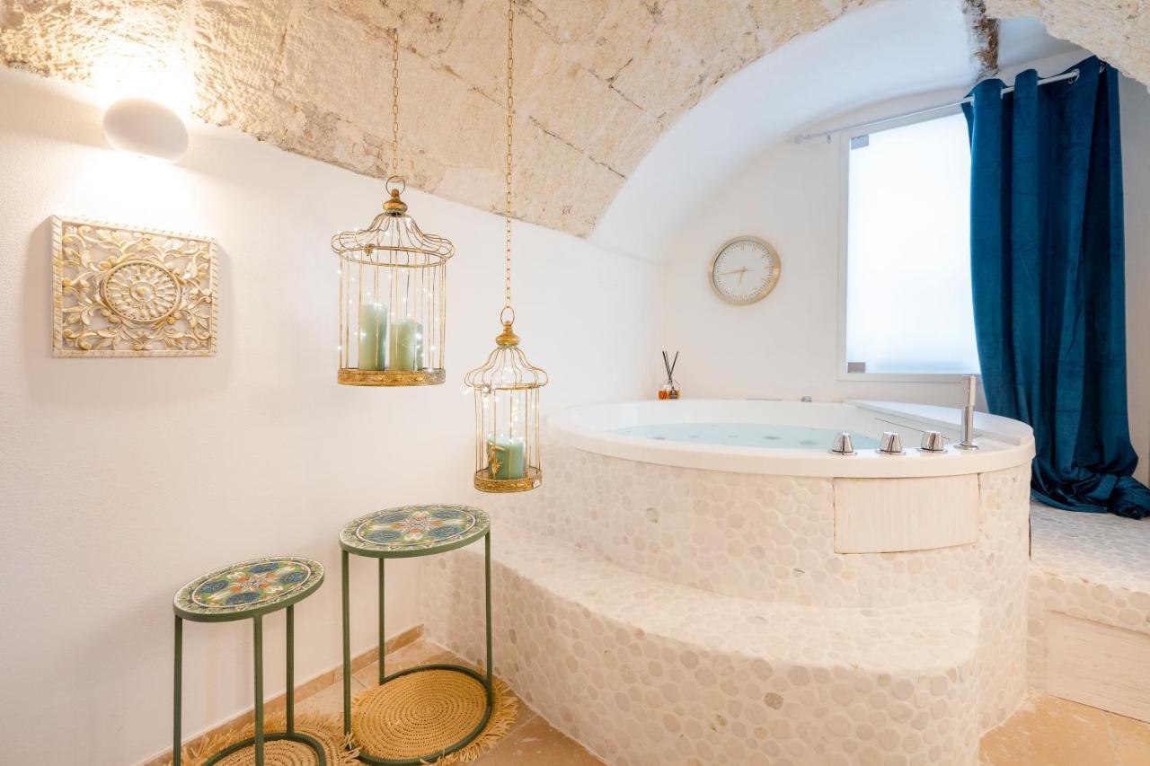 Apulia Charming Suites - Casa Lonfo Suite Sole モノーポリ エクステリア 写真