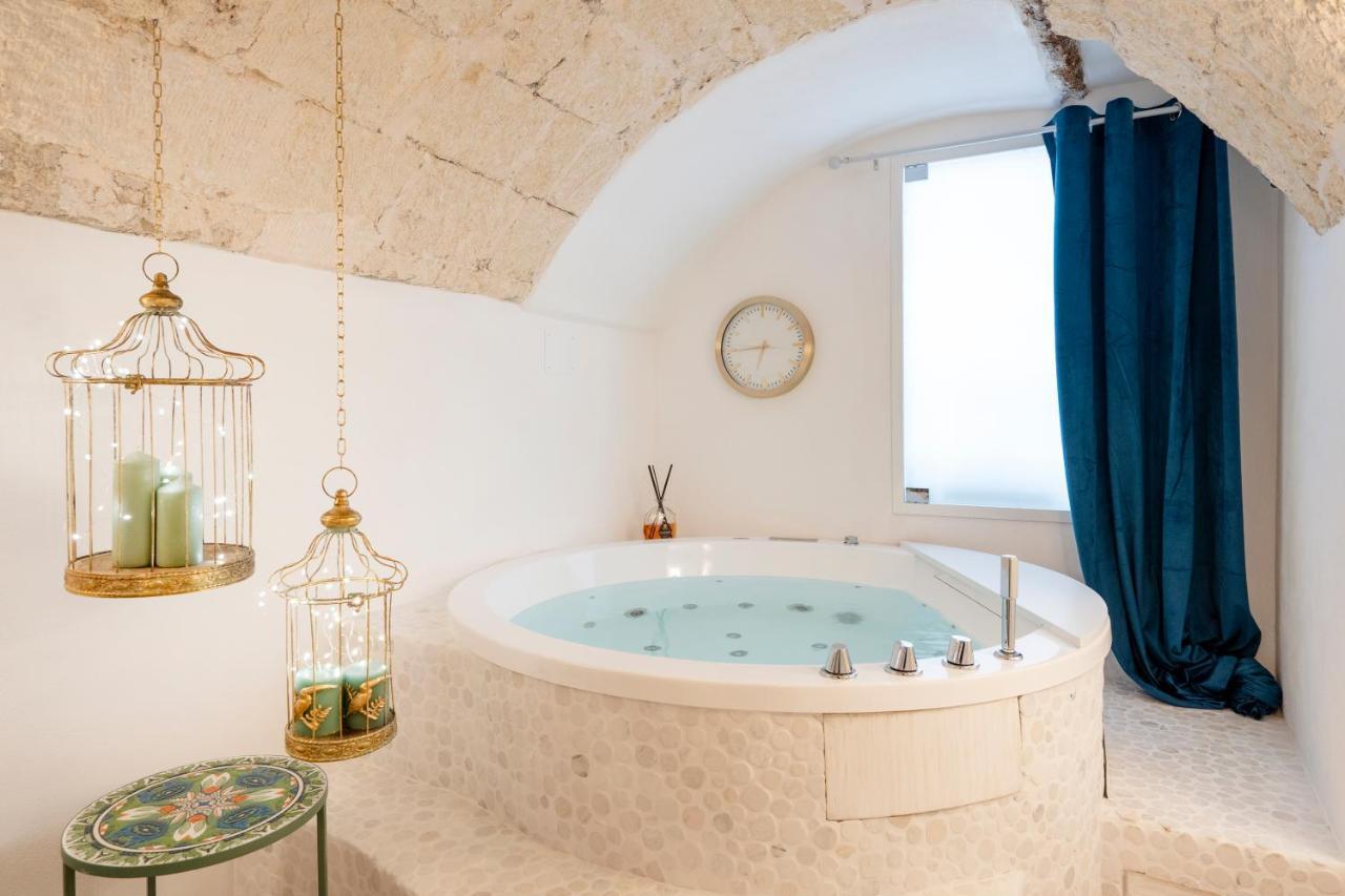 Apulia Charming Suites - Casa Lonfo Suite Sole モノーポリ エクステリア 写真
